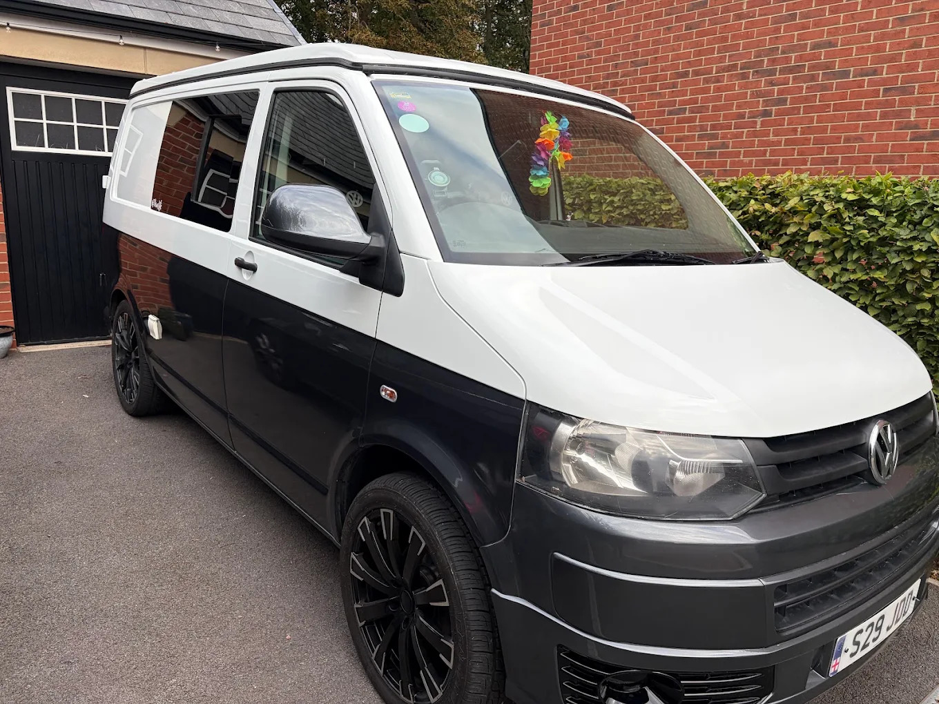 Two-tone Volkswagen van after bodywork